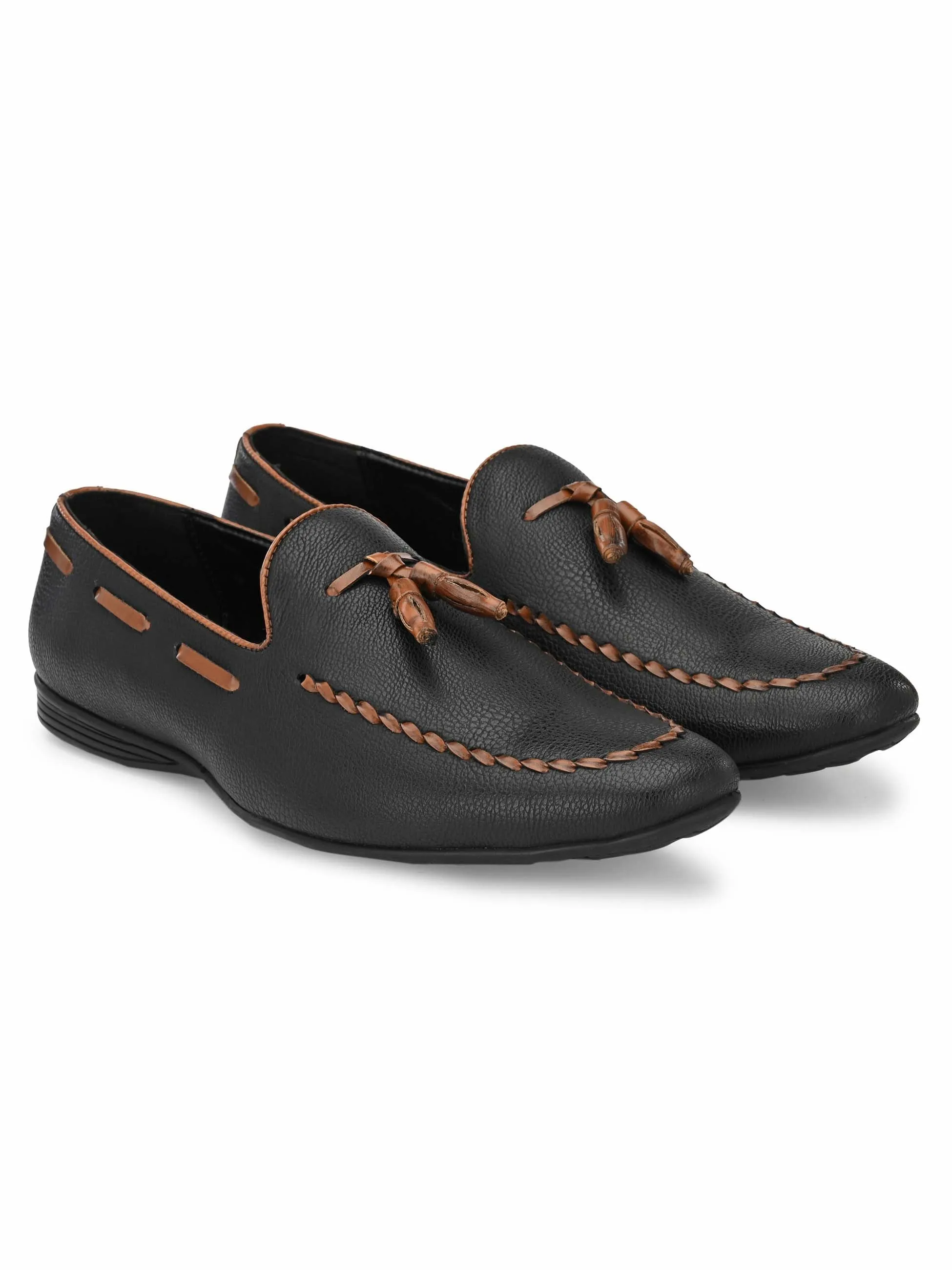 Black Loafers with Contrast Tassels