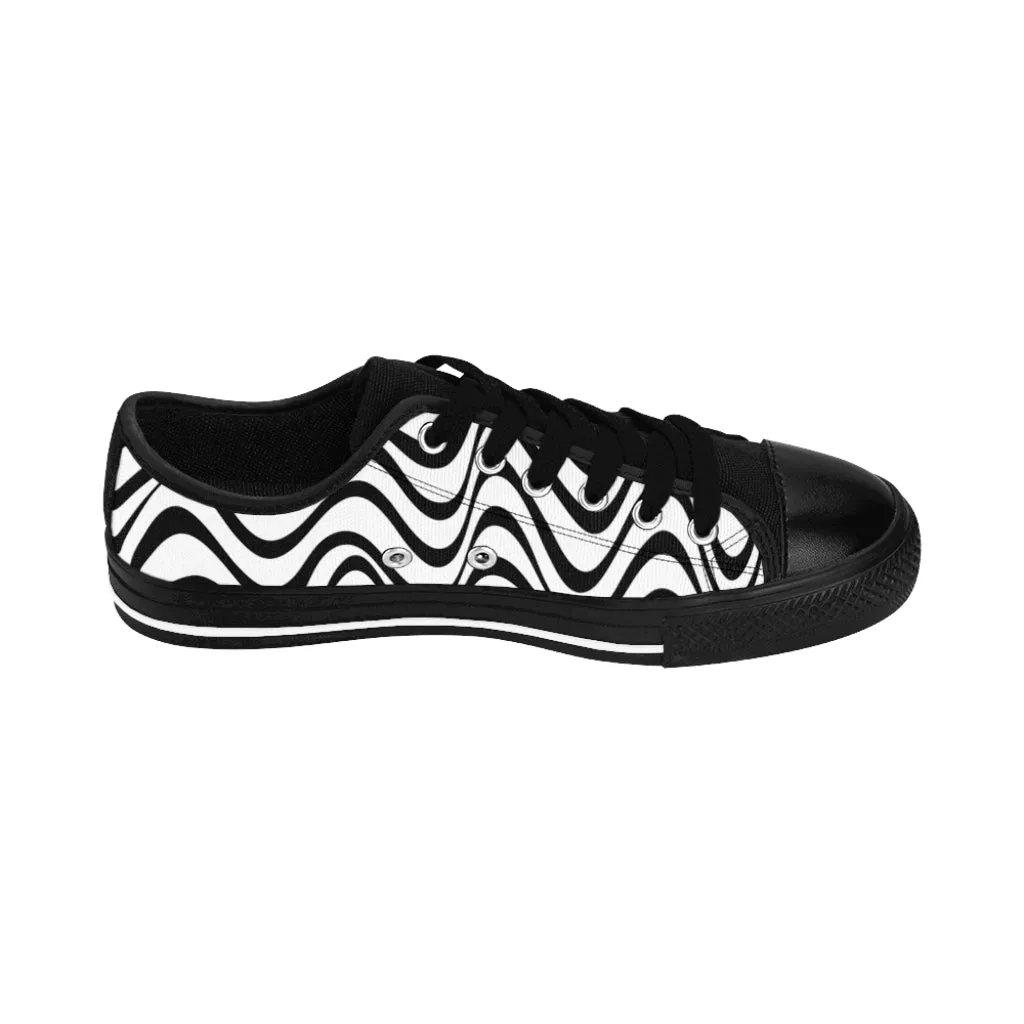 Black Waves Print Men's Sneakers, Geometric Wavy Designer Fashion Low Top Sneakers For Men