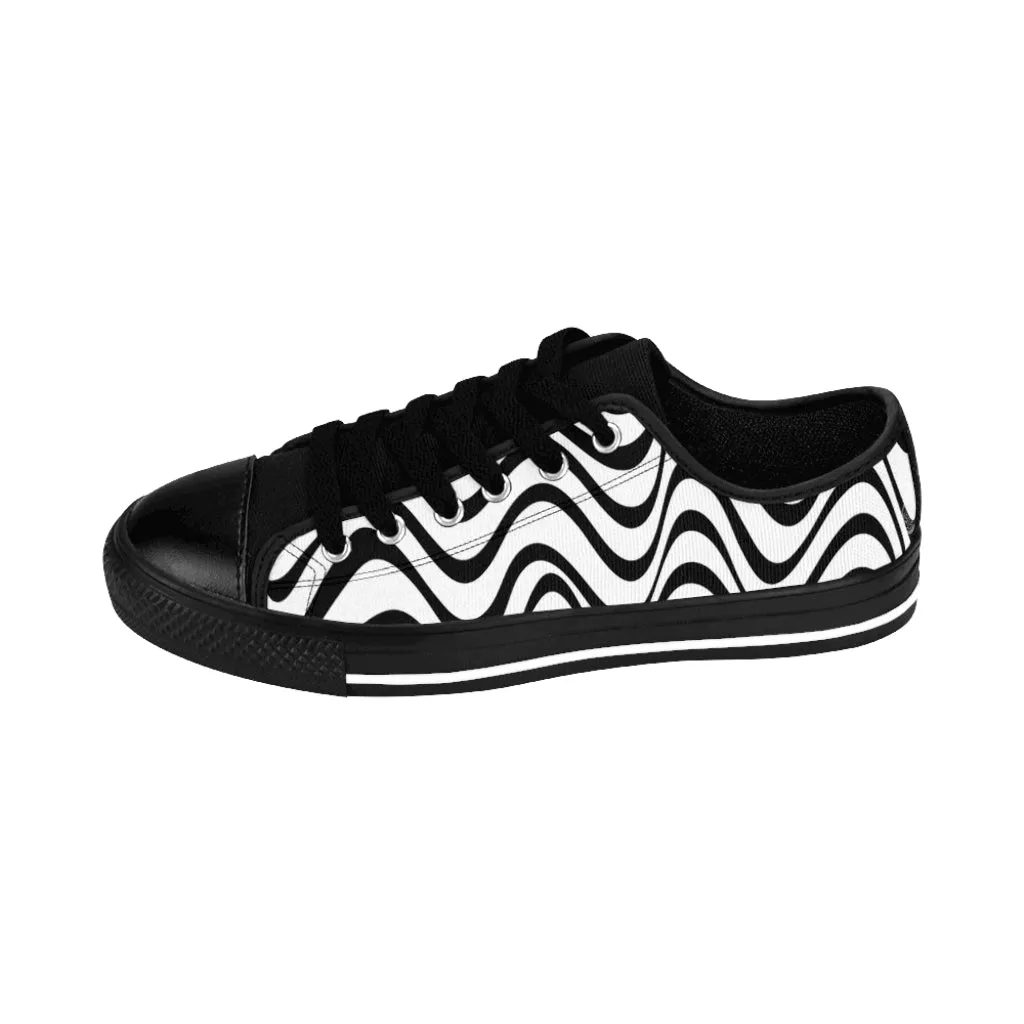 Black Waves Print Men's Sneakers, Geometric Wavy Designer Fashion Low Top Sneakers For Men