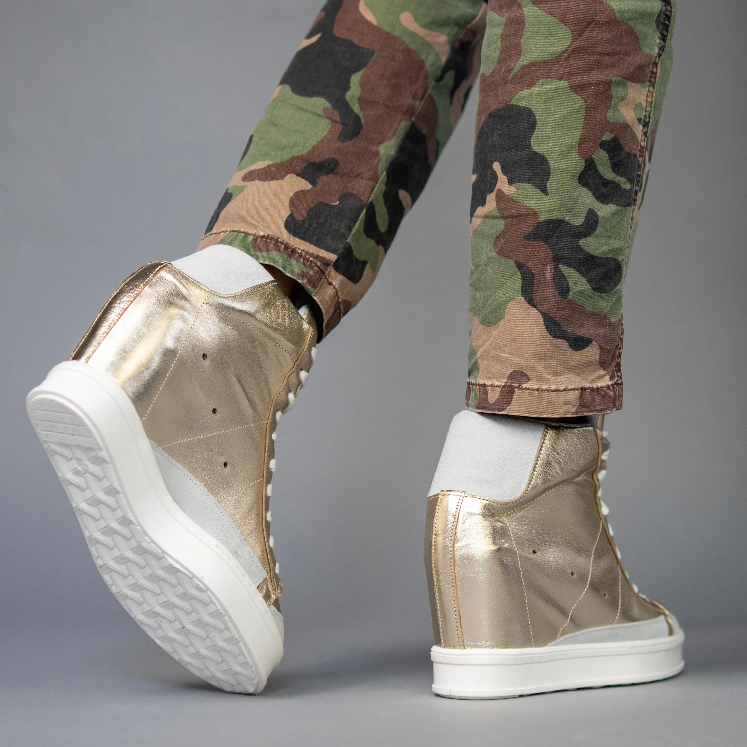 Fearless Oro Wedge Sneaker