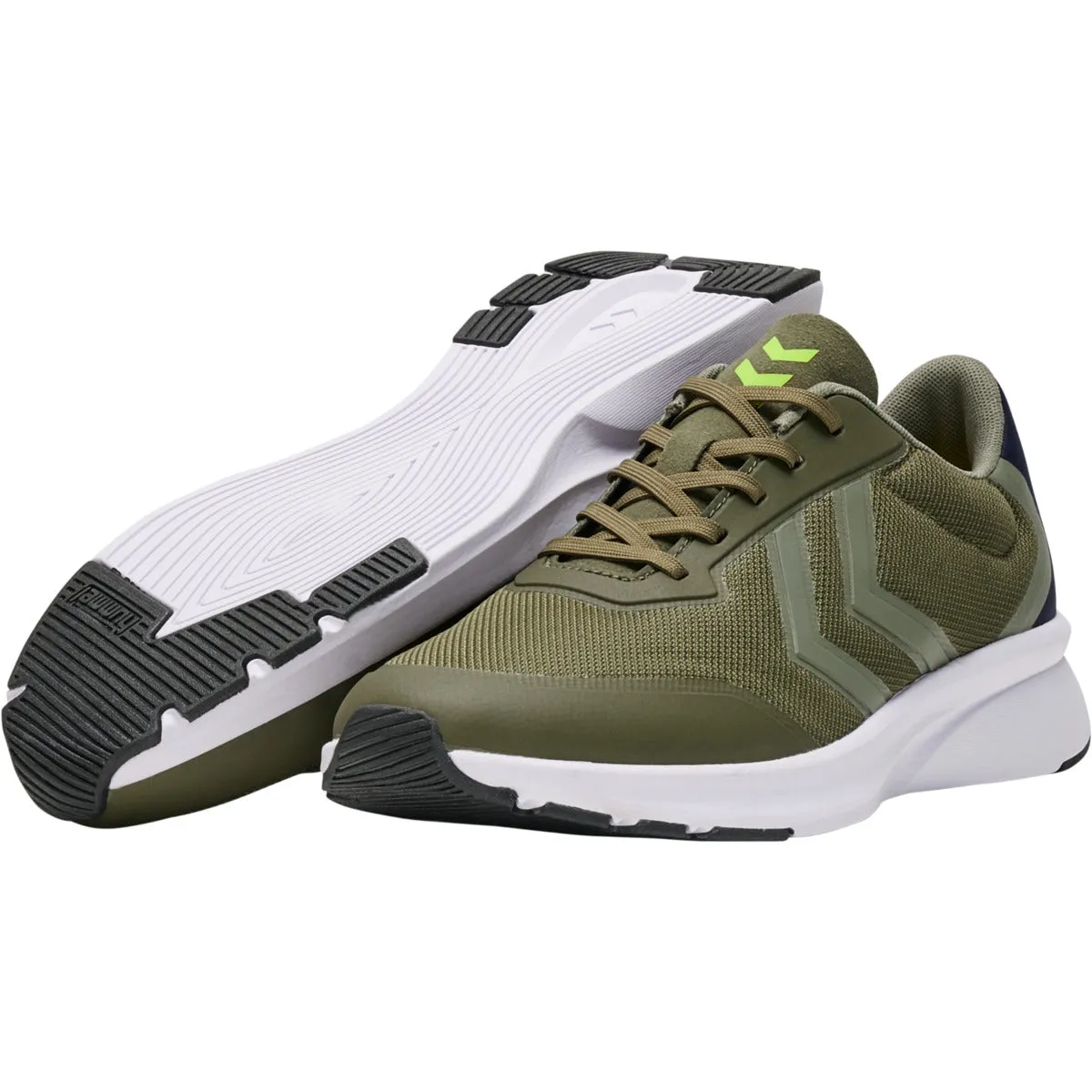 Flow Breather Men Green Training Shoes