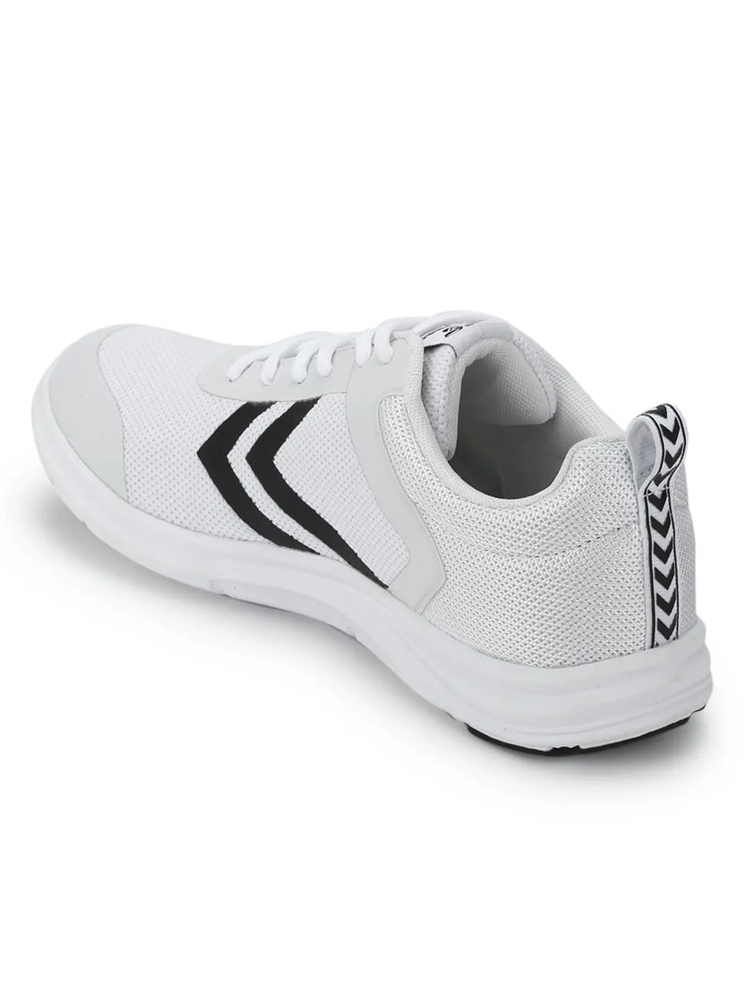 Kiel Men White Training Shoes