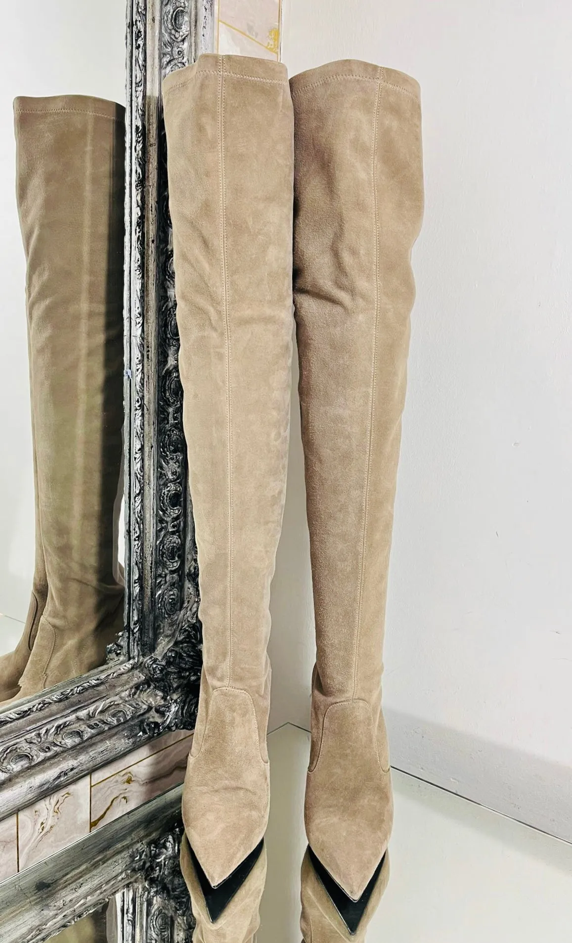 Le Silla Thigh-High Suede Boots. Size 36