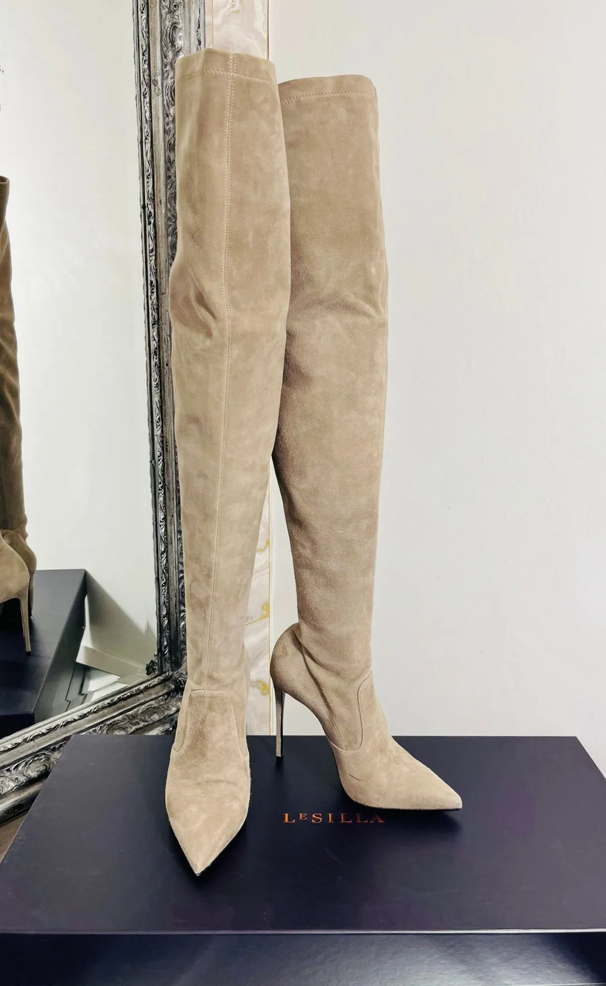 Le Silla Thigh-High Suede Boots. Size 36