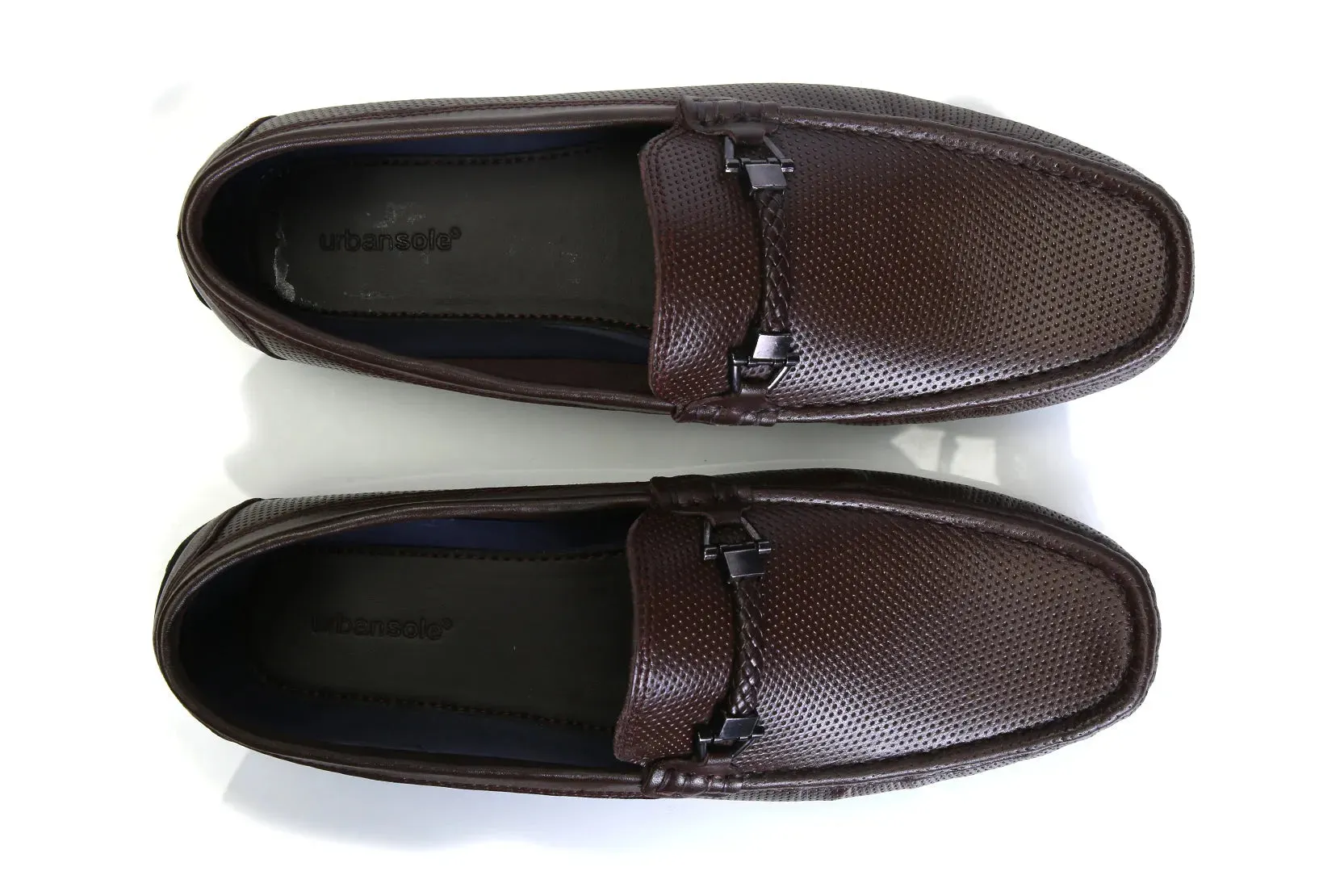 Certainly! To optimize the title of the product Shoe Moc US-UM-2351, it helps to include descriptive modifiers that highlight the key features, material, style, or intended use. Here’s a suggestion:

Mens Classic Leather Moccasin Loafers - US-UM-2351, Comfortable Slip-On Casual Dress Shoes

This title includes:
- The intended audience (Mens)
- Describes the style (Classic Leather Moccasin Loafers)
- Identifies the specific product model number (US-UM-2351)
- Highlights key features (Comfortable Slip-On)
- Mentions potential use (Casual Dress Shoes)